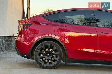 Внедорожник / Кроссовер Tesla Model Y 2023 в Стрые