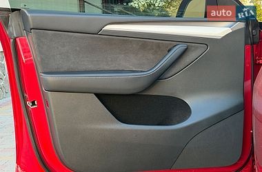 Внедорожник / Кроссовер Tesla Model Y 2023 в Стрые