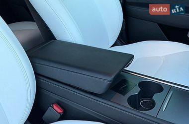 Внедорожник / Кроссовер Tesla Model Y 2023 в Стрые