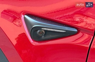 Внедорожник / Кроссовер Tesla Model Y 2023 в Стрые