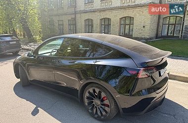 Позашляховик / Кросовер Tesla Model Y 2023 в Києві