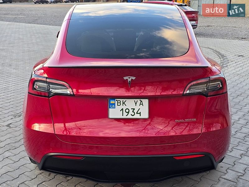 Внедорожник / Кроссовер Tesla Model Y 2022 в Костополе