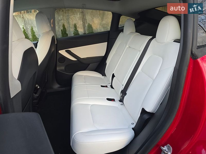 Внедорожник / Кроссовер Tesla Model Y 2022 в Костополе