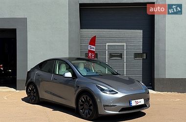 Внедорожник / Кроссовер Tesla Model Y 2024 в Киеве