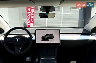 Внедорожник / Кроссовер Tesla Model Y 2024 в Киеве