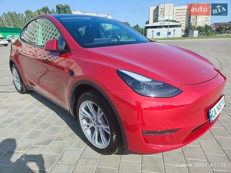 Внедорожник / Кроссовер Tesla Model Y 2023 в Черкассах