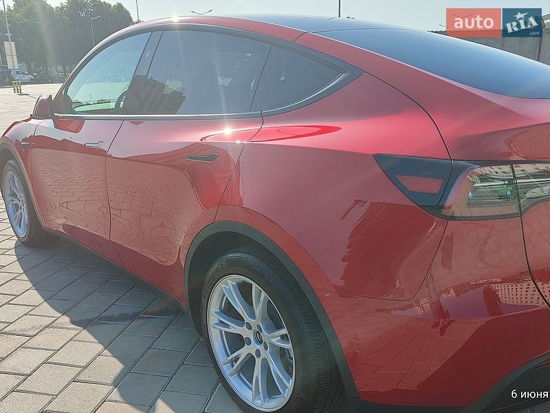 Внедорожник / Кроссовер Tesla Model Y 2023 в Черкассах