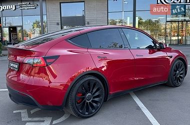 Позашляховик / Кросовер Tesla Model Y 2023 в Києві