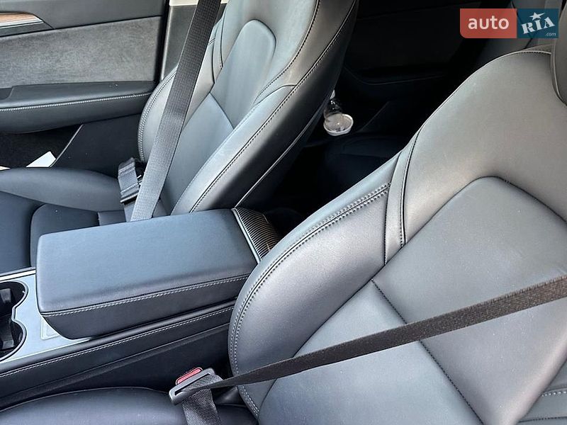 Внедорожник / Кроссовер Tesla Model Y 2023 в Харькове