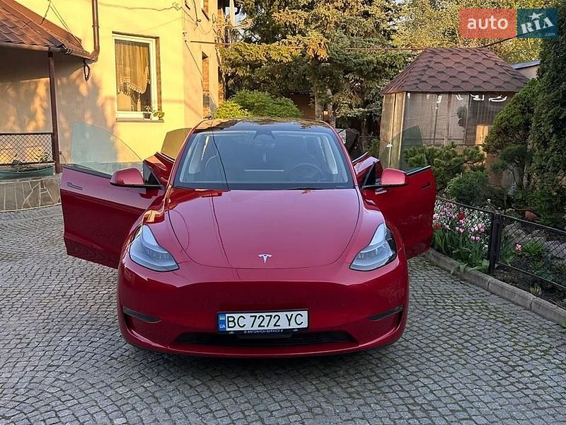 Внедорожник / Кроссовер Tesla Model Y 2023 в Харькове