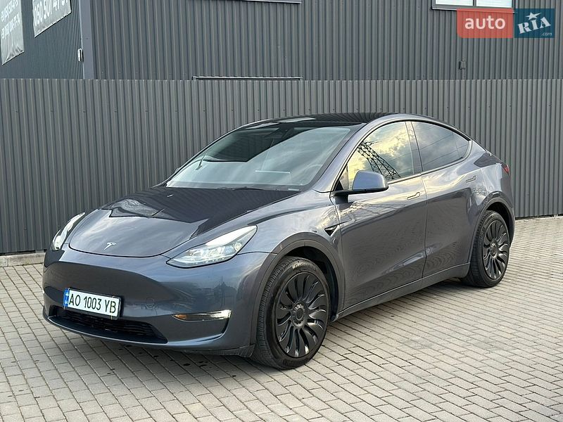 Внедорожник / Кроссовер Tesla Model Y 2023 в Ужгороде