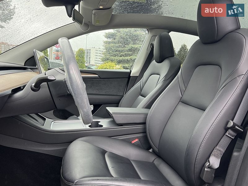 Внедорожник / Кроссовер Tesla Model Y 2023 в Львове