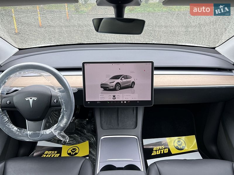 Внедорожник / Кроссовер Tesla Model Y 2023 в Львове