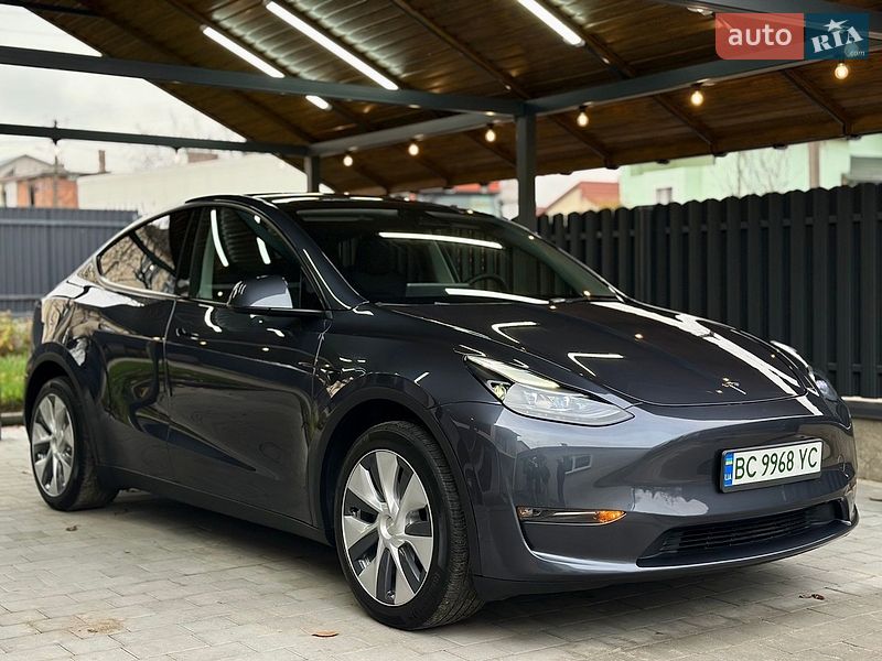 Позашляховик / Кросовер Tesla Model Y 2023 в Львові