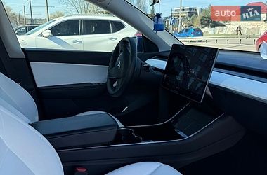 Позашляховик / Кросовер Tesla Model Y 2020 в Дніпрі