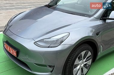 Позашляховик / Кросовер Tesla Model Y 2024 в Києві