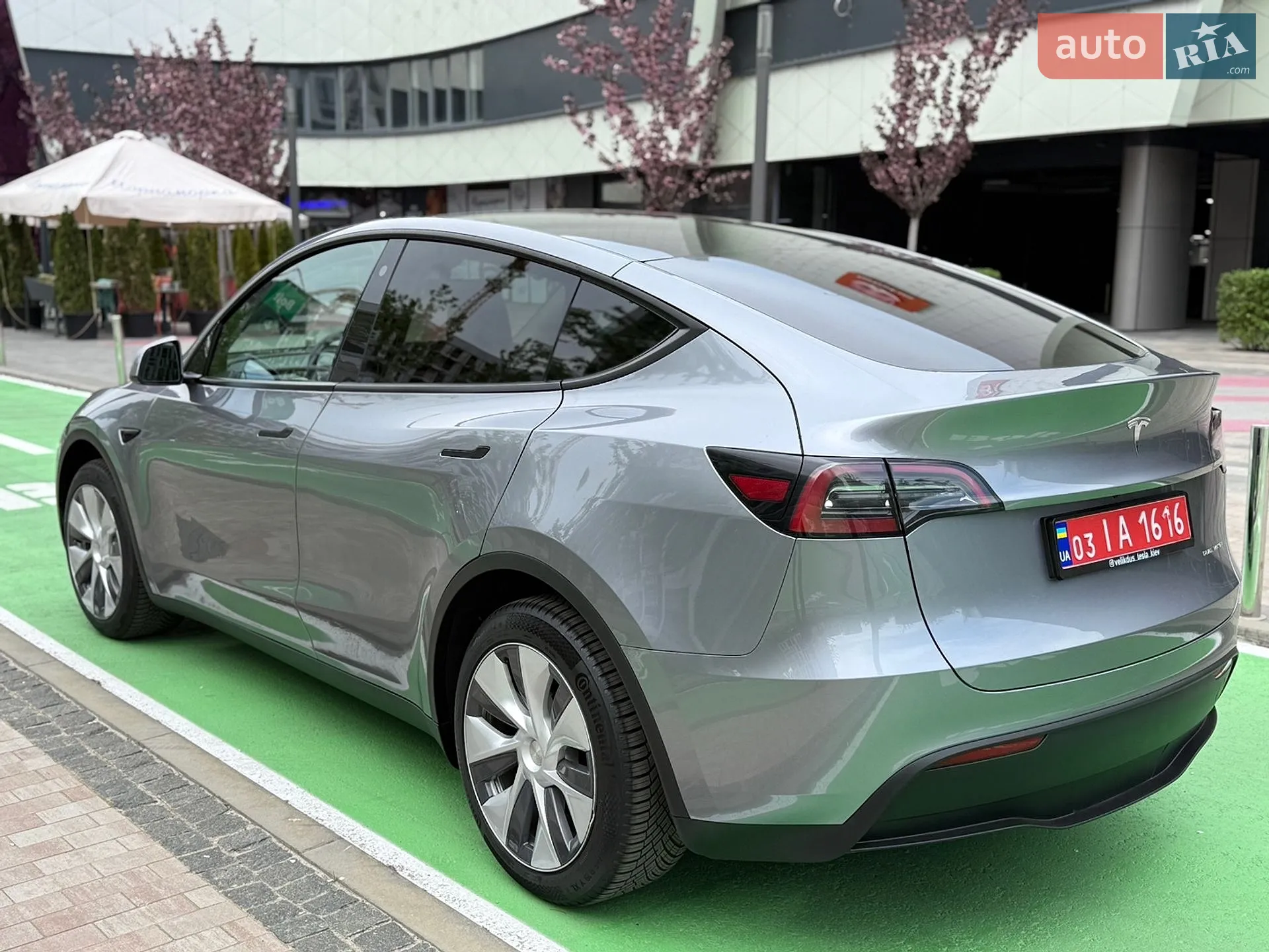 2024 Tesla Model Y - мініатюра 25
