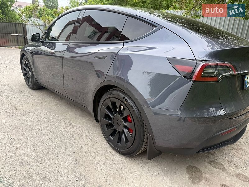 Tesla Model Y 2022