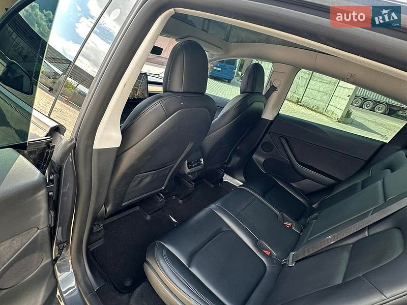 Внедорожник / Кроссовер Tesla Model Y 2021 в Одессе