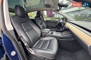 Внедорожник / Кроссовер Tesla Model Y 2021 в Киеве