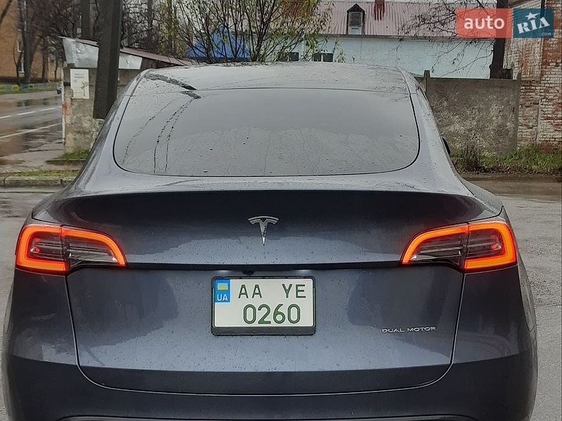 Внедорожник / Кроссовер Tesla Model Y 2023 в Чернигове