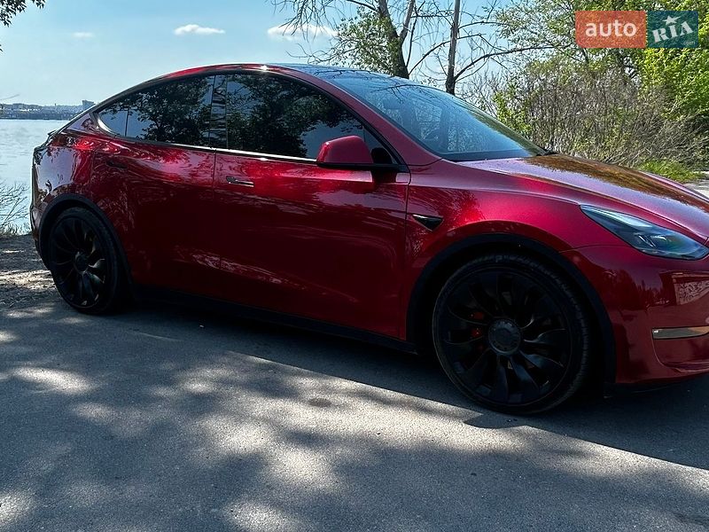 Внедорожник / Кроссовер Tesla Model Y 2023 в Днепре