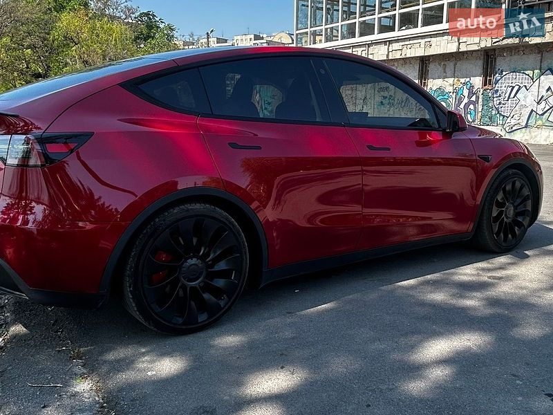 Внедорожник / Кроссовер Tesla Model Y 2023 в Днепре