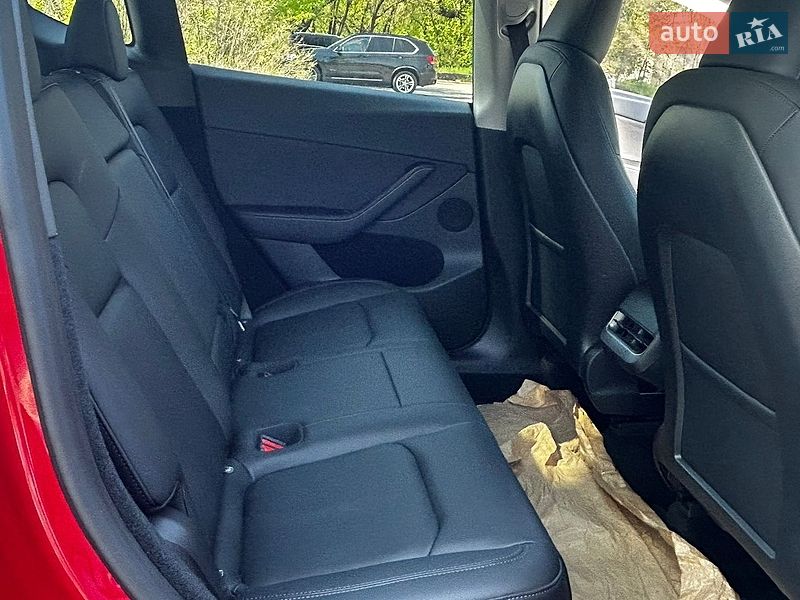 Внедорожник / Кроссовер Tesla Model Y 2023 в Днепре