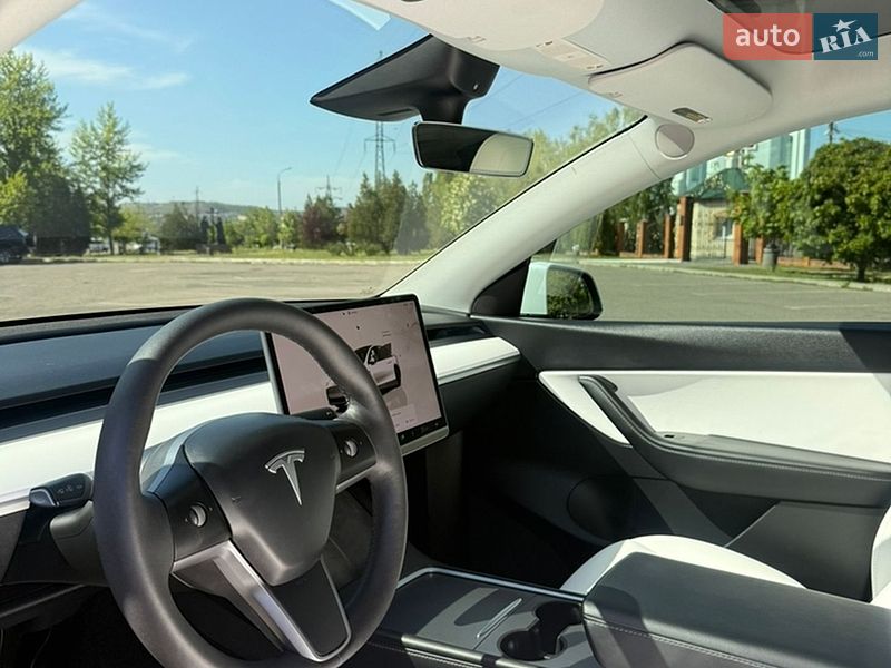 Внедорожник / Кроссовер Tesla Model Y 2022 в Кривом Роге