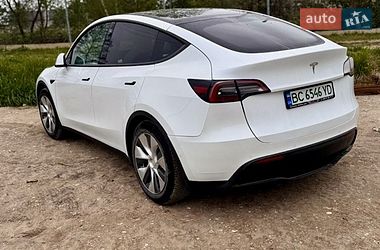 Внедорожник / Кроссовер Tesla Model Y 2021 в Львове