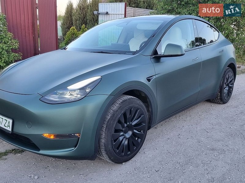 Внедорожник / Кроссовер Tesla Model Y 2024 в Днепре