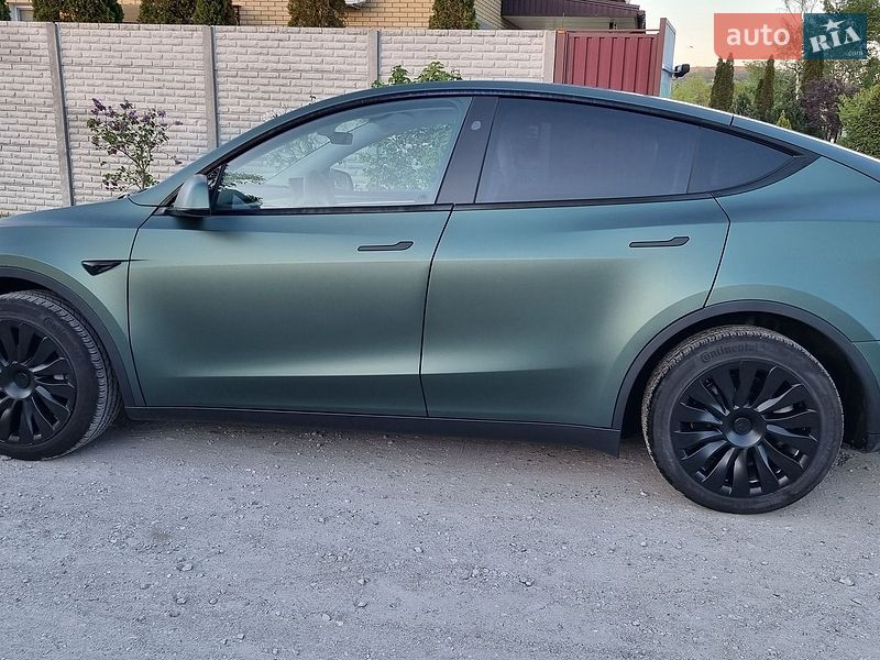 Внедорожник / Кроссовер Tesla Model Y 2024 в Днепре
