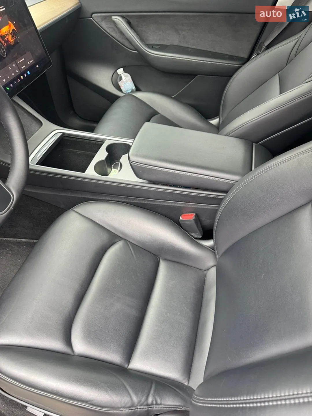 2022 Tesla Model Y - мініатюра 3