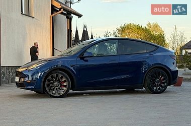 Внедорожник / Кроссовер Tesla Model Y 2024 в Стрые