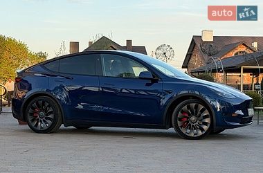 Внедорожник / Кроссовер Tesla Model Y 2024 в Стрые
