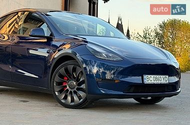 Внедорожник / Кроссовер Tesla Model Y 2024 в Стрые