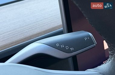Внедорожник / Кроссовер Tesla Model Y 2024 в Стрые