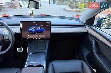 Внедорожник / Кроссовер Tesla Model Y 2024 в Стрые