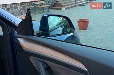 Внедорожник / Кроссовер Tesla Model Y 2024 в Стрые