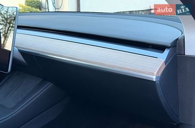 Внедорожник / Кроссовер Tesla Model Y 2024 в Стрые