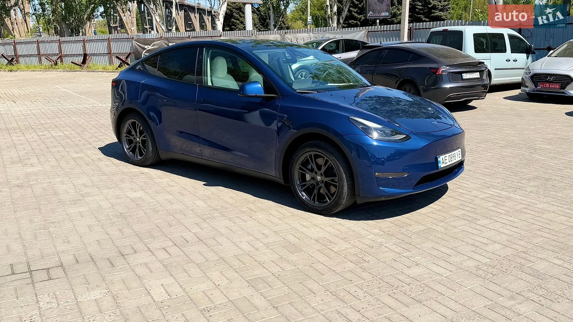 2024 Tesla Model Y - мініатюра 20