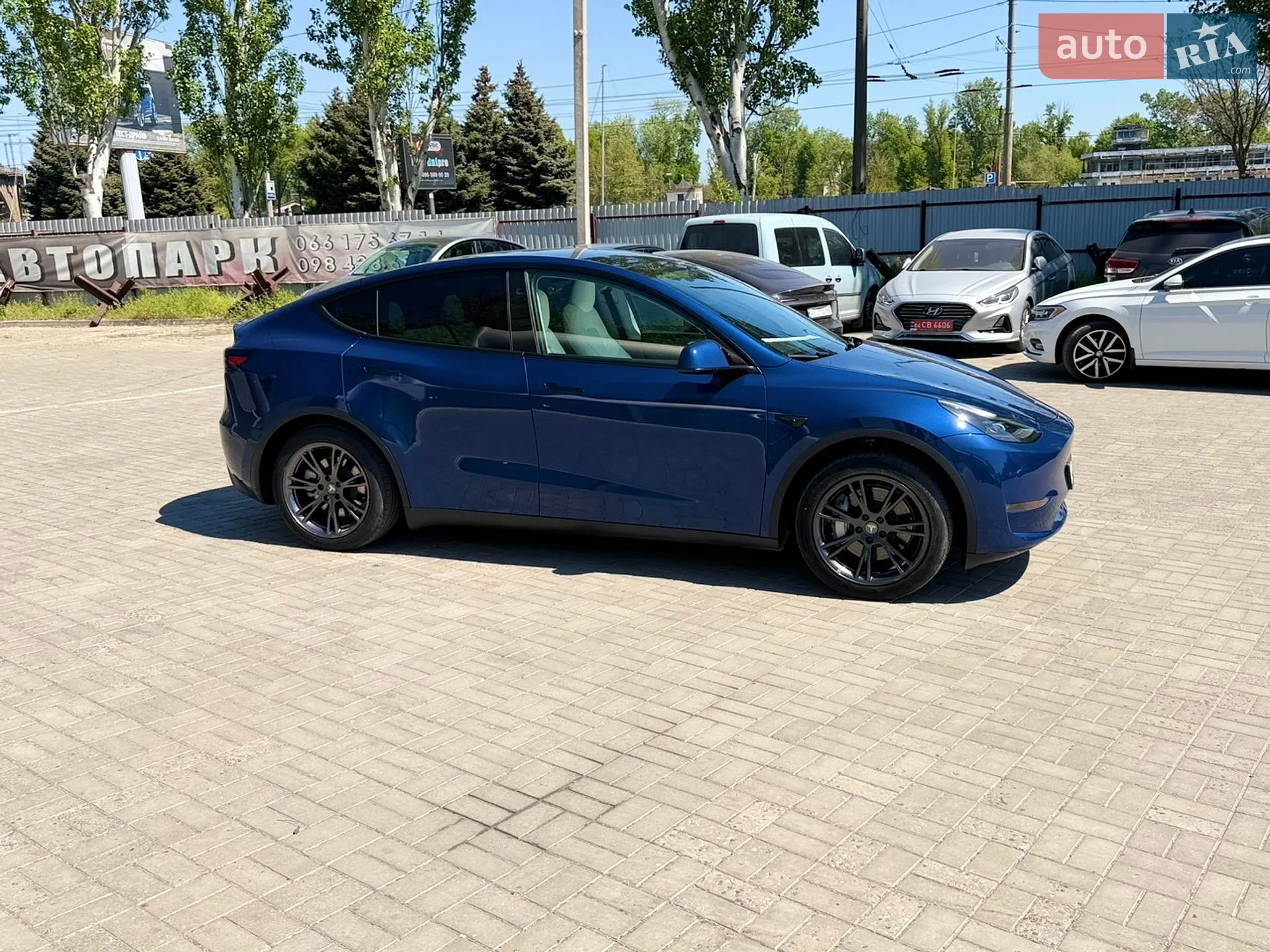 2024 Tesla Model Y - мініатюра 19