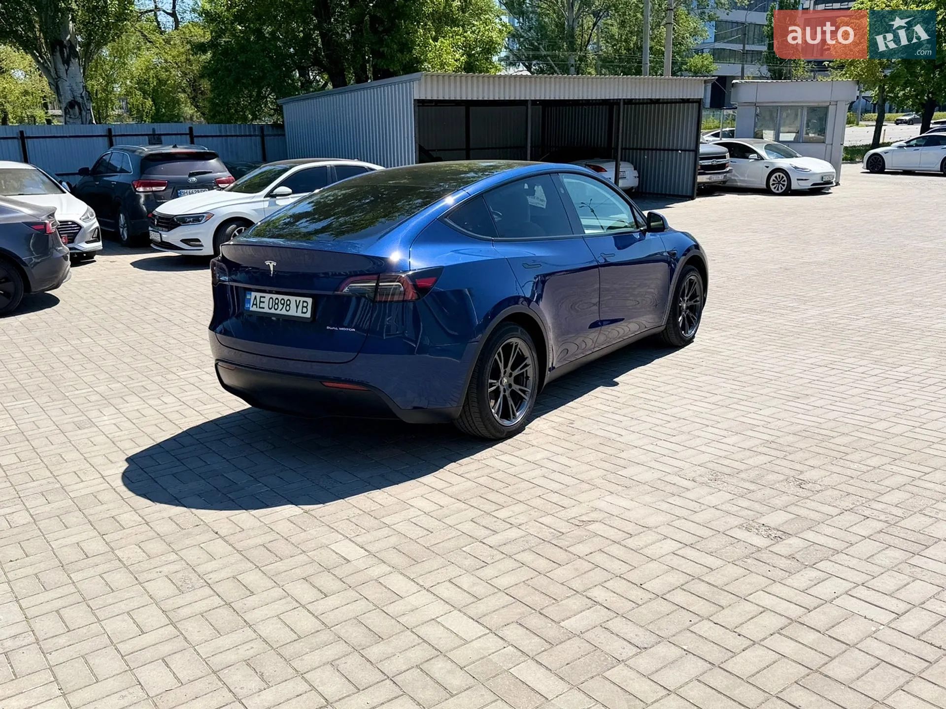 2024 Tesla Model Y - мініатюра 17
