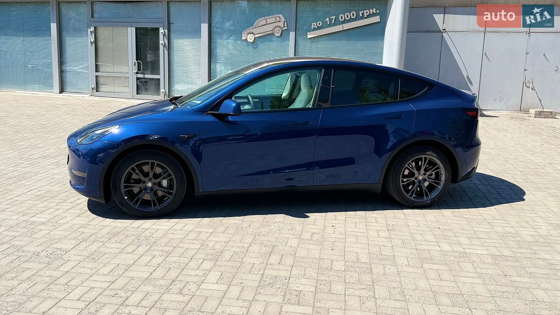 2024 Tesla Model Y - мініатюра 12