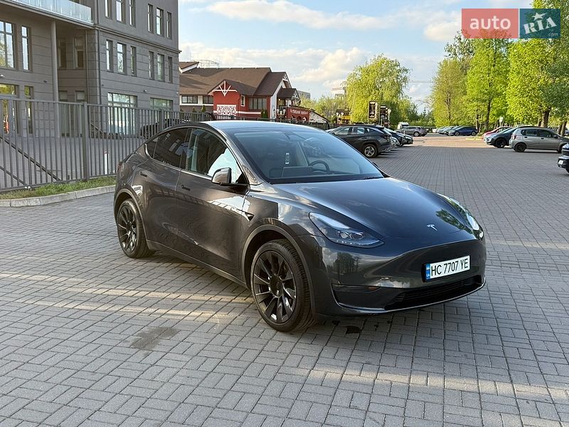 Позашляховик / Кросовер Tesla Model Y 2024 в Львові фото 4 Позашляховик / Кросовер Tesla Model Y 2024 в Львові