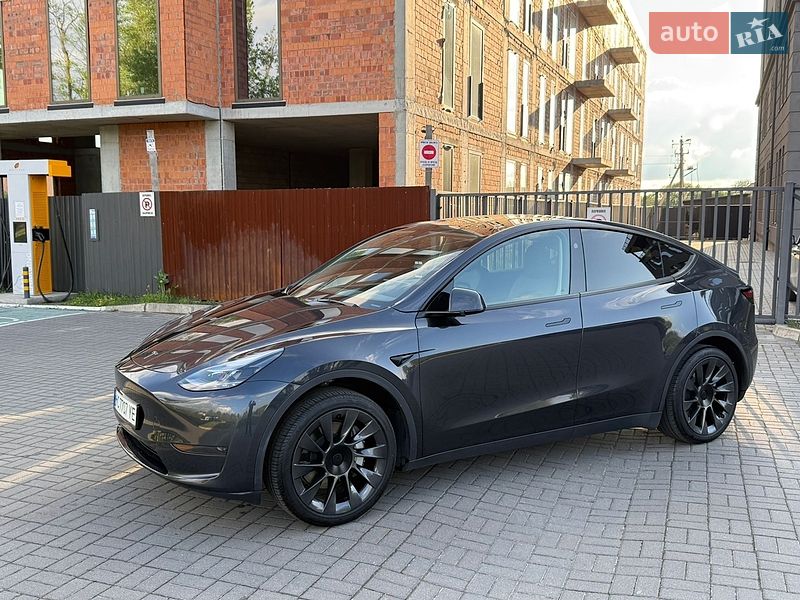 Позашляховик / Кросовер Tesla Model Y 2024 в Львові фото 10 Позашляховик / Кросовер Tesla Model Y 2024 в Львові
