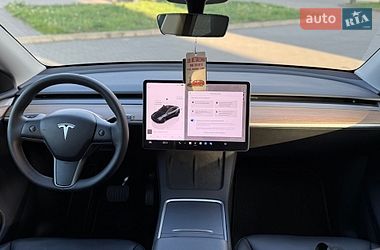 Внедорожник / Кроссовер Tesla Model Y 2024 в Львове