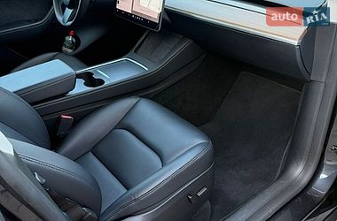 Внедорожник / Кроссовер Tesla Model Y 2024 в Львове