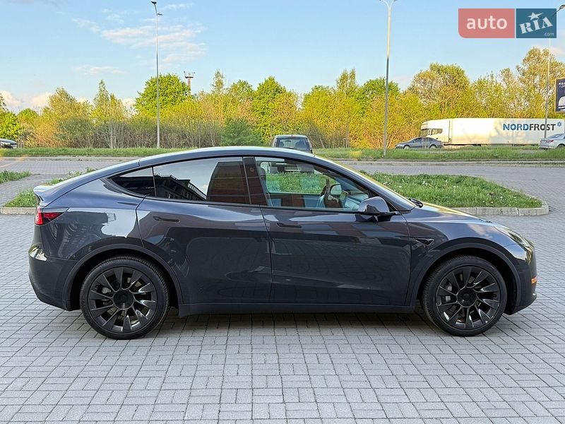 Позашляховик / Кросовер Tesla Model Y 2024 в Львові фото 35 Позашляховик / Кросовер Tesla Model Y 2024 в Львові