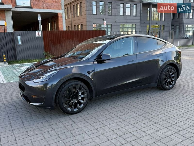 Позашляховик / Кросовер Tesla Model Y 2024 в Львові фото 36 Позашляховик / Кросовер Tesla Model Y 2024 в Львові